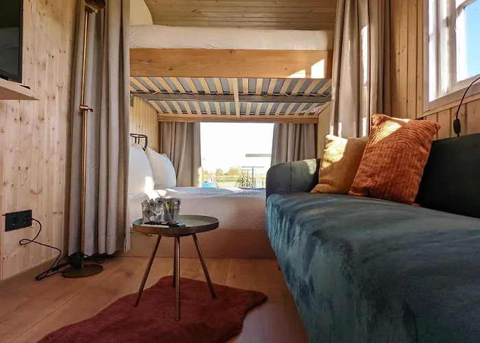 Crash'nstay - N° 9 캠프장 Sprang