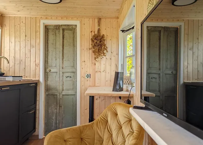 Crash'nstay - N° 9 *