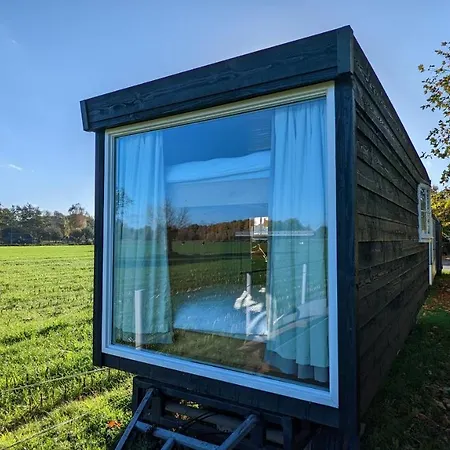 Crash'nstay - N° 9 *